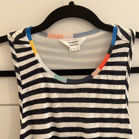 Splendid Dress - Picture 3 of 3